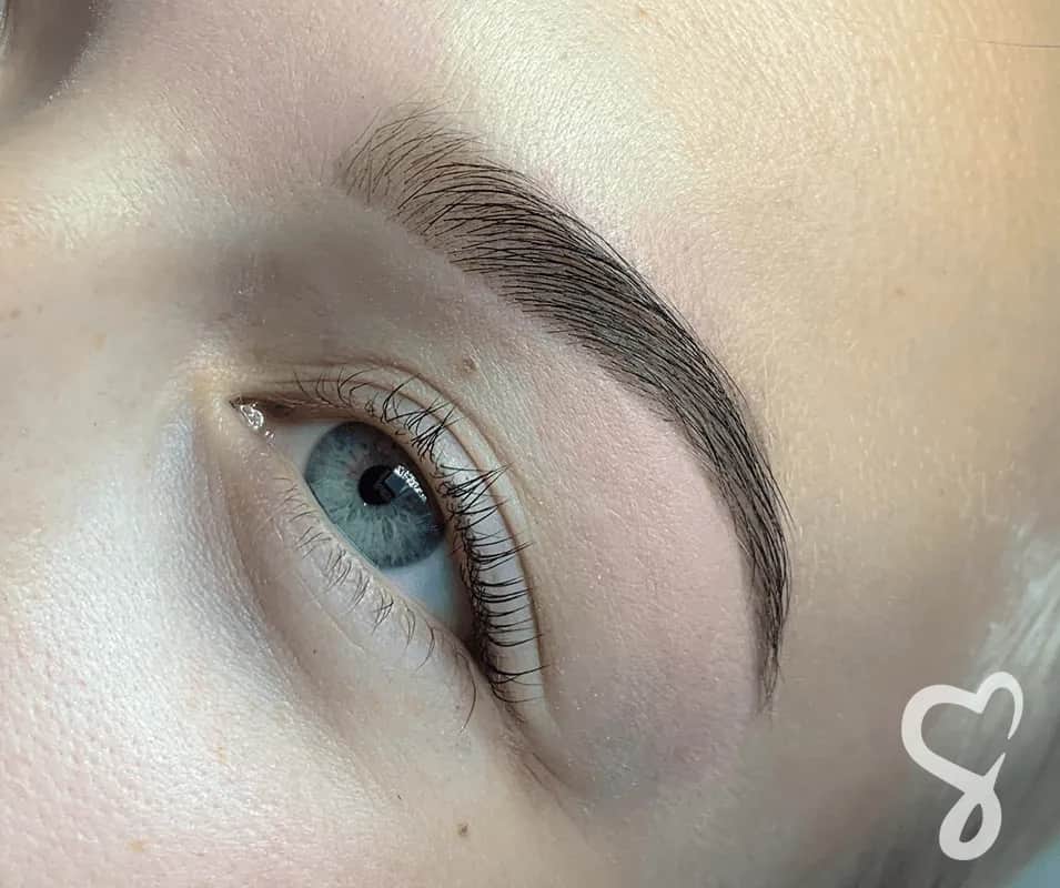 Henna pudrowa: Jak długo trzyma? Sekret trwałego efektu